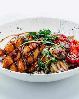 POKE BOWL С ПИЛЕ